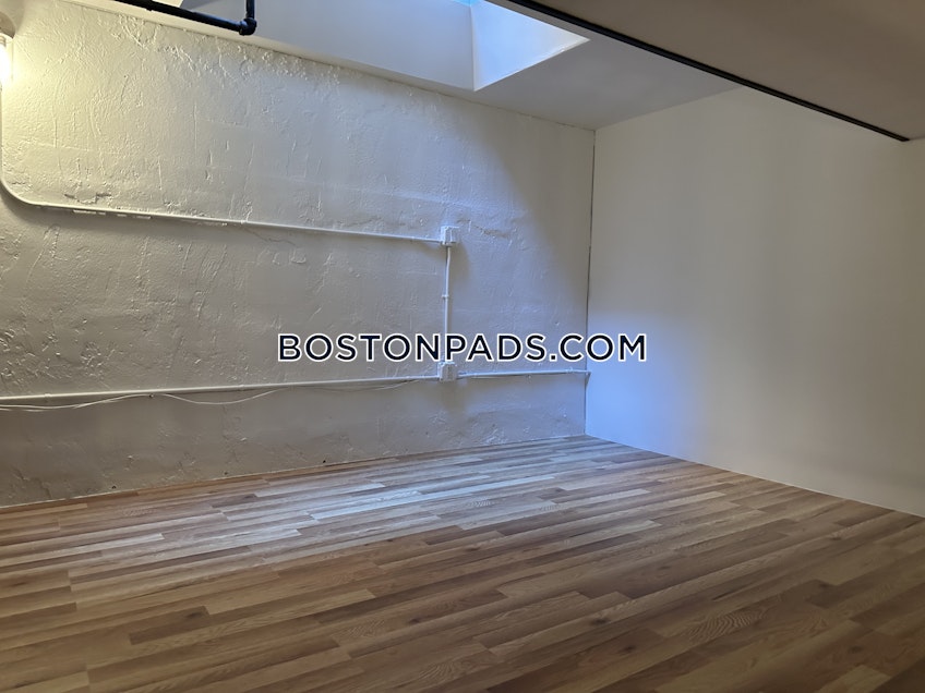 Boston - $4,200 /month