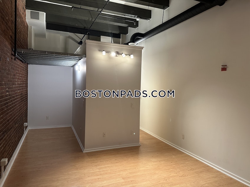 Boston - $4,200 /month