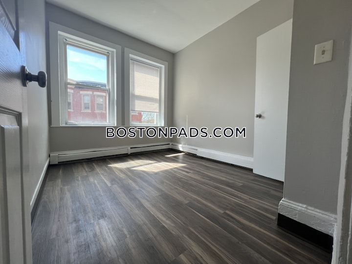 Woodledge St. Boston picture 15