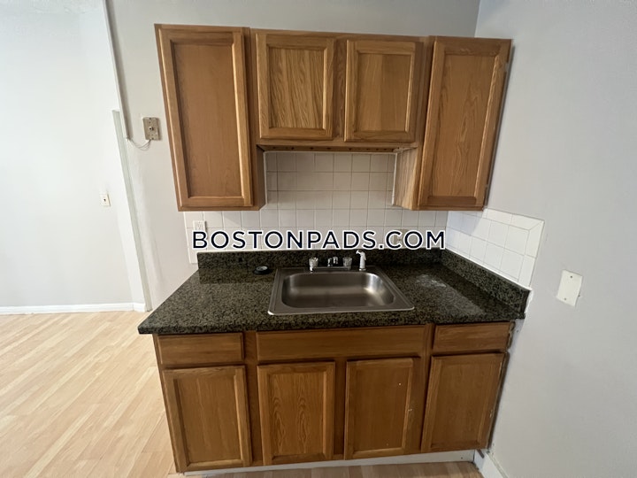 Woodledge St. Boston picture 11