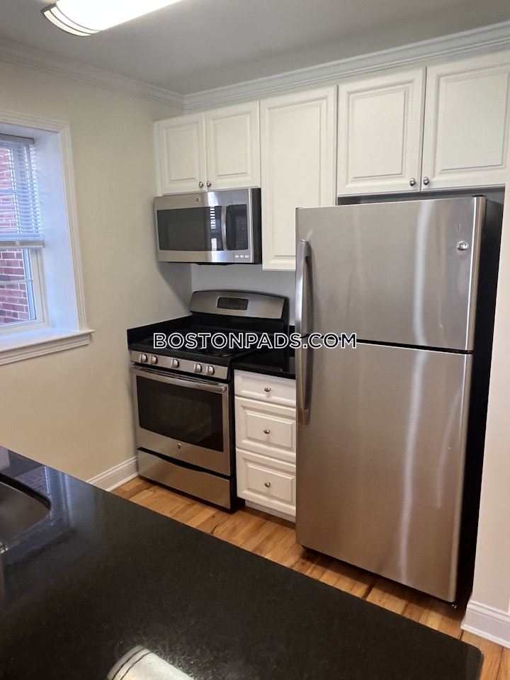 cambridge-apartment-for-rent-3-bedrooms-15-baths-harvard-square-4825-4741414 