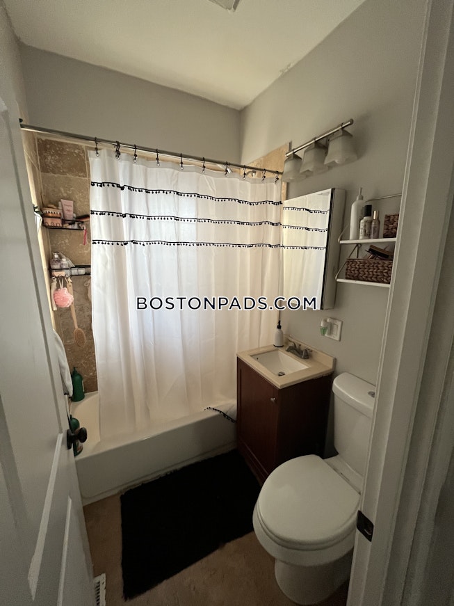 Boston - $2,775 /mo