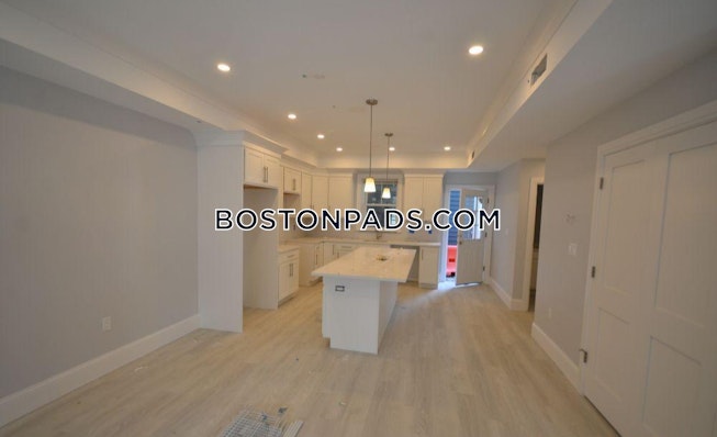 Boston - $5,200 /mo