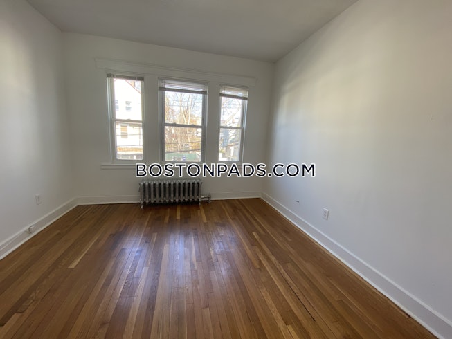 Boston - $2,635 /mo