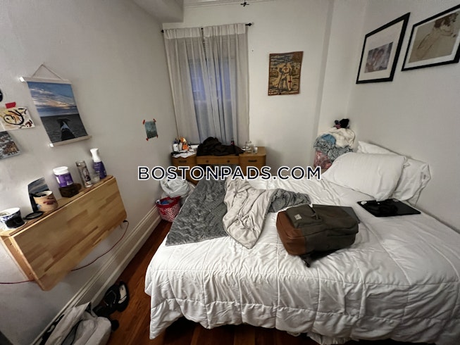 Boston - $4,800 /mo