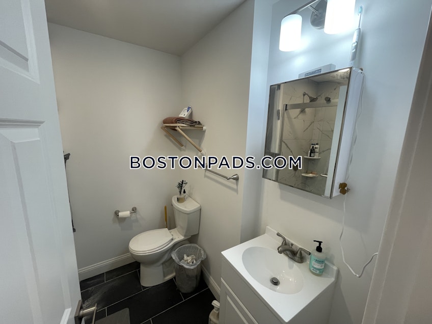 Boston - $4,100 /month
