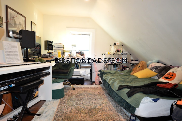 allstonbrighton-border-apartment-for-rent-5-bedrooms-2-baths-boston-5200-4634851 