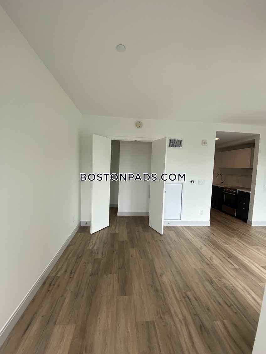 Boston - $3,801 /month