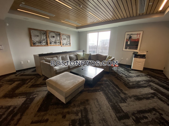 Boston - $5,095 /mo