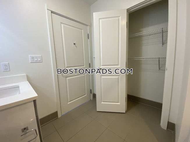 Boston - $4,365 /mo