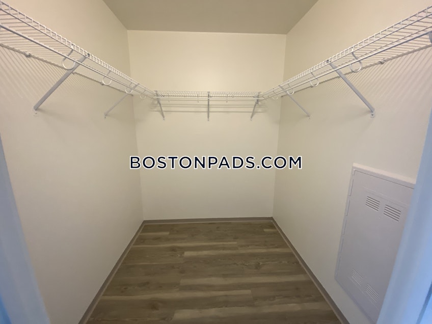 Boston - $4,410 /month