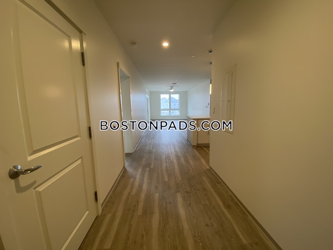 Boston - $4,365 /mo