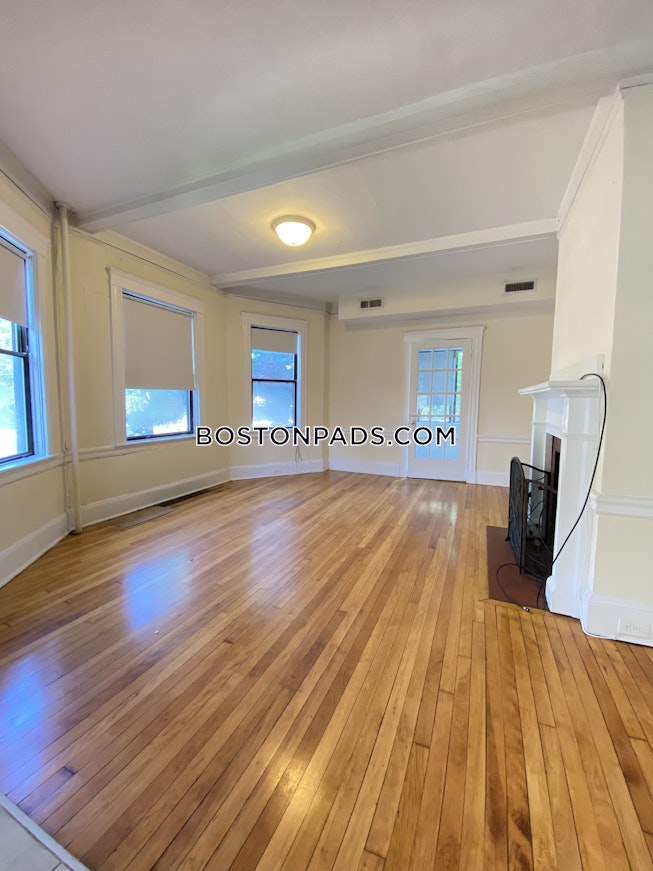 Brookline - $5,500 /mo