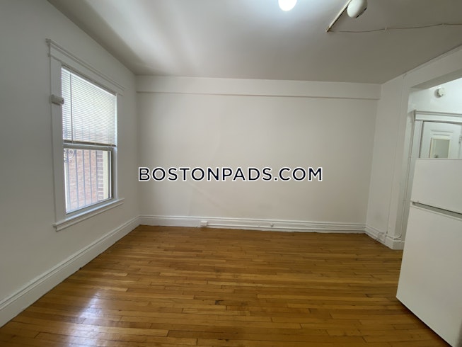 Boston - $2,200 /mo