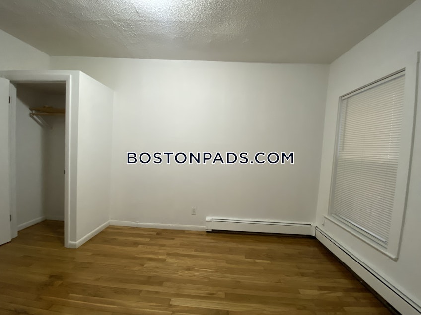 Boston - $1,600 /month