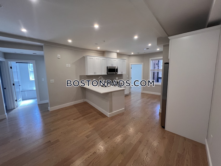 Boston - $5,475 /month