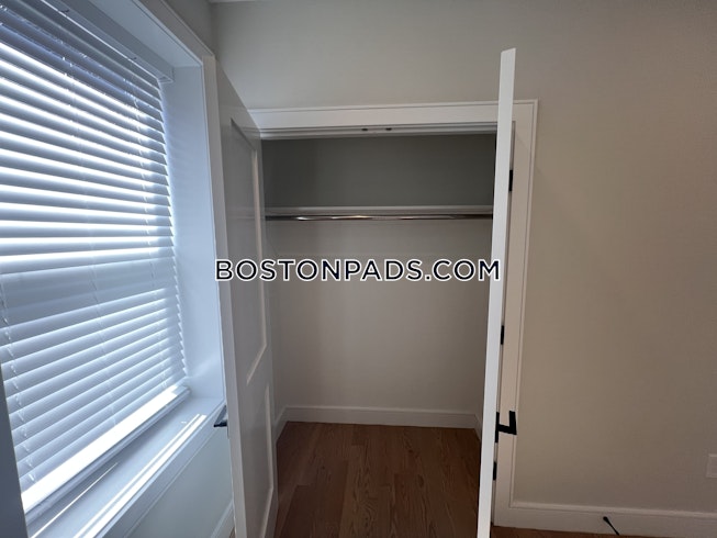 Boston - $4,795 /mo