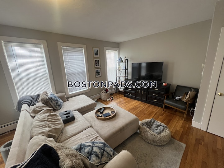 cambridge-2-beds-1-bath-harvard-square-3200-4560310 