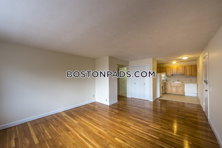 Boston - $3,300 /month