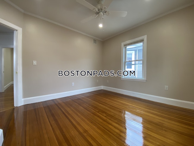 Boston - $5,950 /mo
