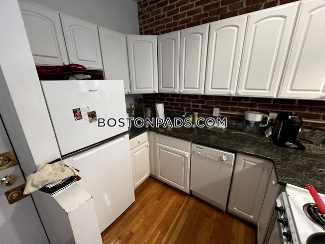 Boston - $3,695 /mo