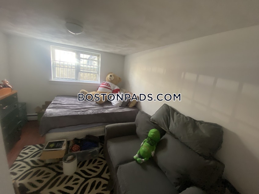 Boston - $2,750 /month