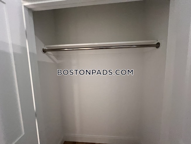 Boston - $5,400 /mo