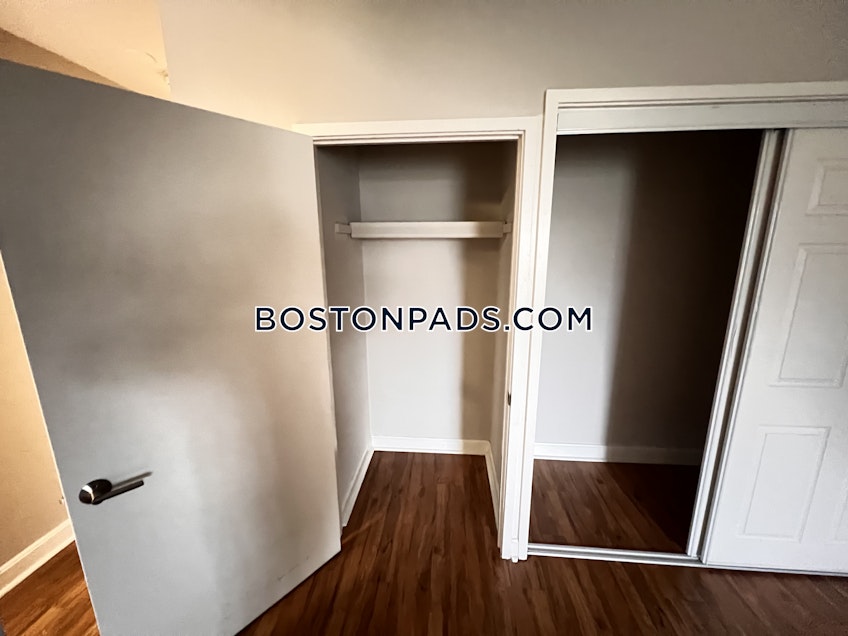 Boston - $3,055 /month
