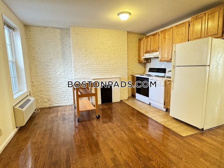 chinatown-apartment-for-rent-2-bedrooms-1-bath-boston-3595-4525420 