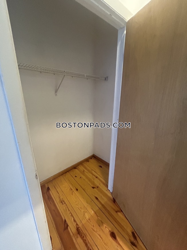 Boston - $2,000 /mo