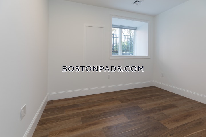 East Cottage St. Boston picture 5