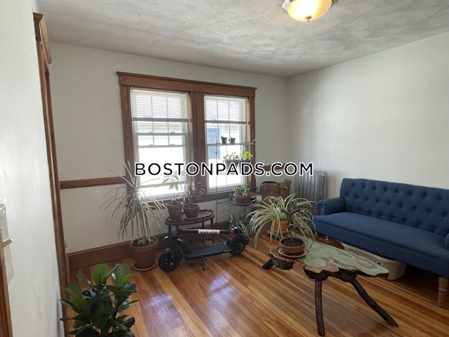 Cambridge - $4,800 /mo