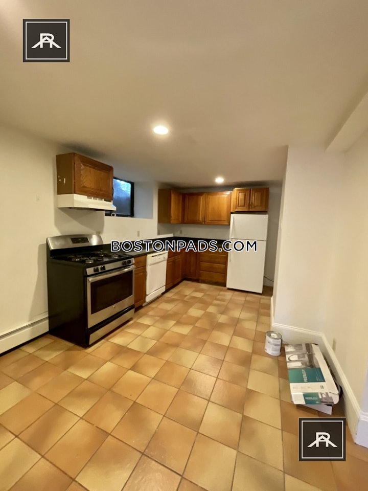 brighton-apartment-for-rent-2-bedrooms-1-bath-boston-2300-4548414 