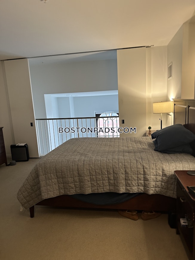 Boston - $5,885 /mo