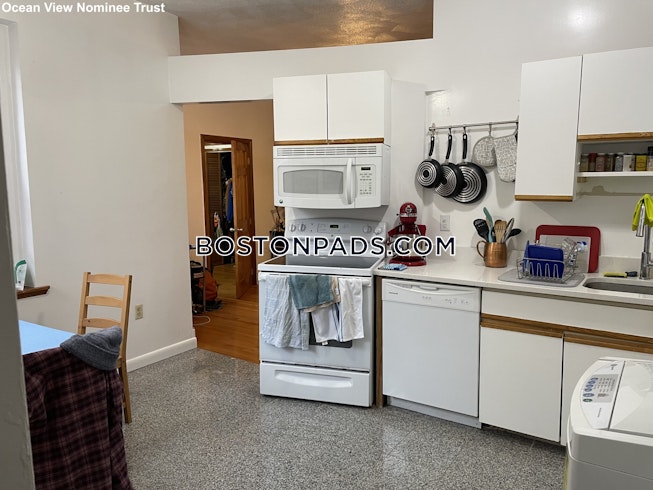 Boston - $2,800 /mo