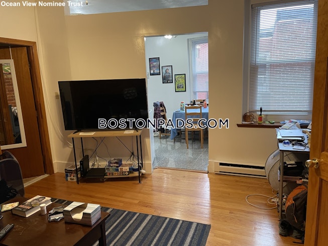 Boston - $2,800 /mo