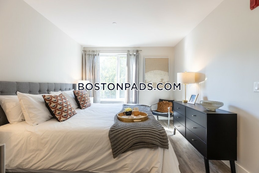 Boston - $5,512 /month