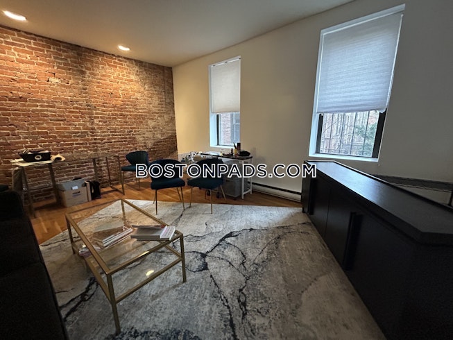 Boston - $3,300 /mo