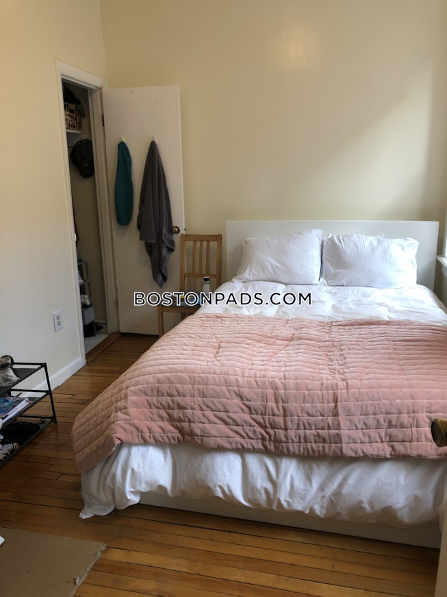 Boston - $3,800 /mo