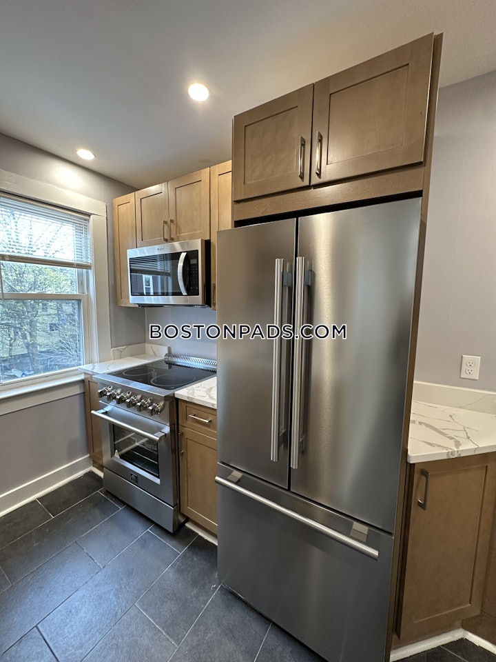 mission-hill-apartment-for-rent-4-bedrooms-1-bath-boston-4750-4627067 