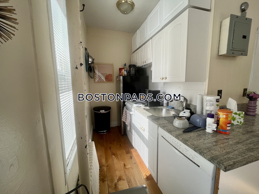 Boston - $2,250 /month