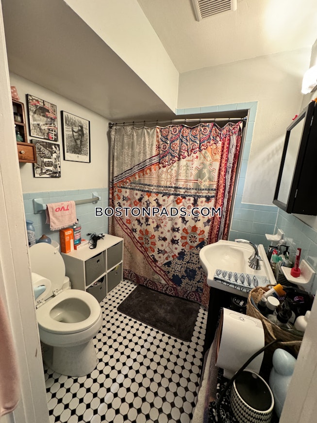 Boston - $2,495 /mo