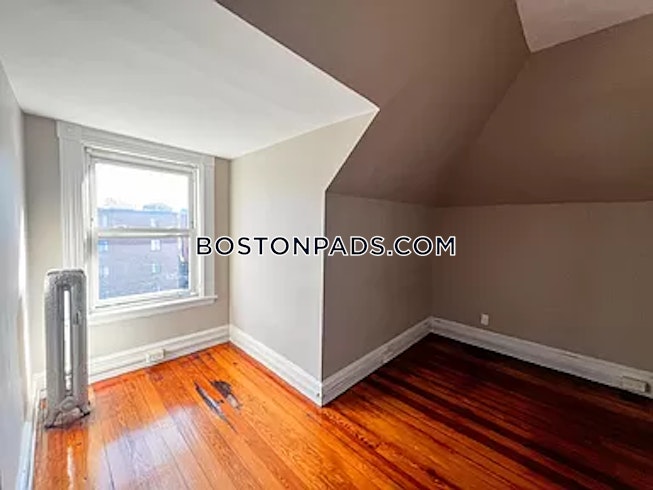 Brookline - $4,000 /mo