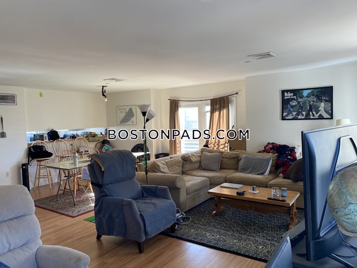 brighton-apartment-for-rent-3-bedrooms-1-bath-boston-3600-4546732 