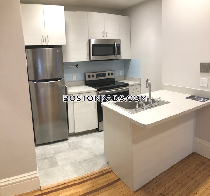 back-bay-apartment-for-rent-1-bedroom-1-bath-boston-3350-4627012 