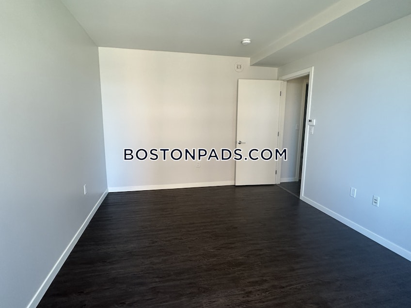 Boston - $6,230 /month