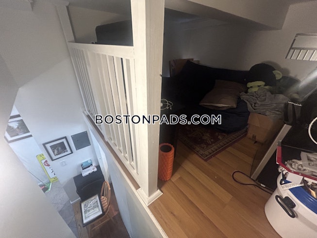 Boston - $3,050 /mo