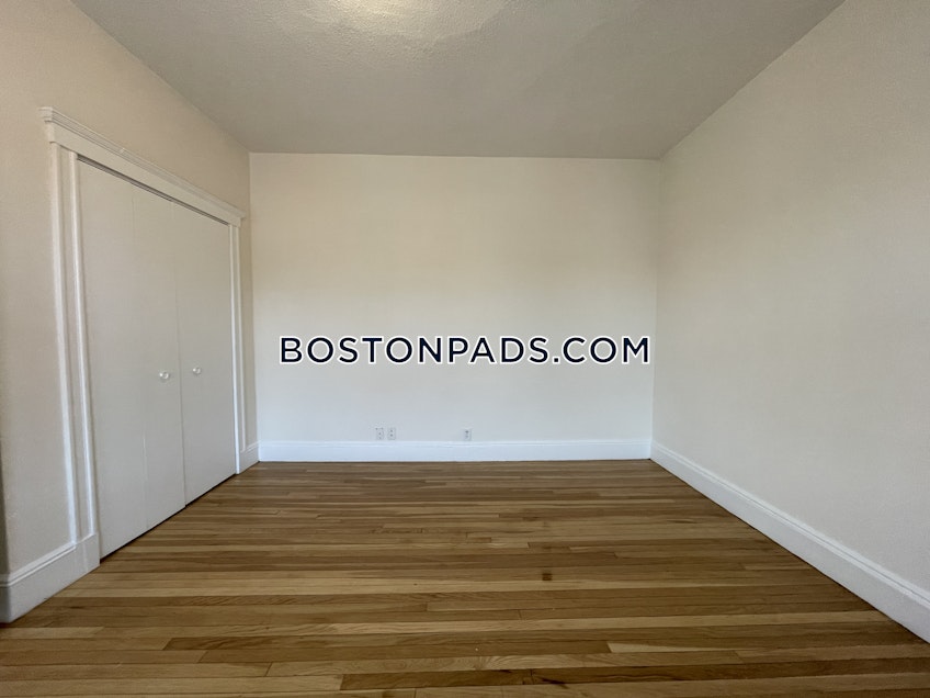 Boston - $3,290 /month