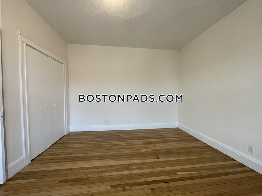 Boston - $3,290 /month
