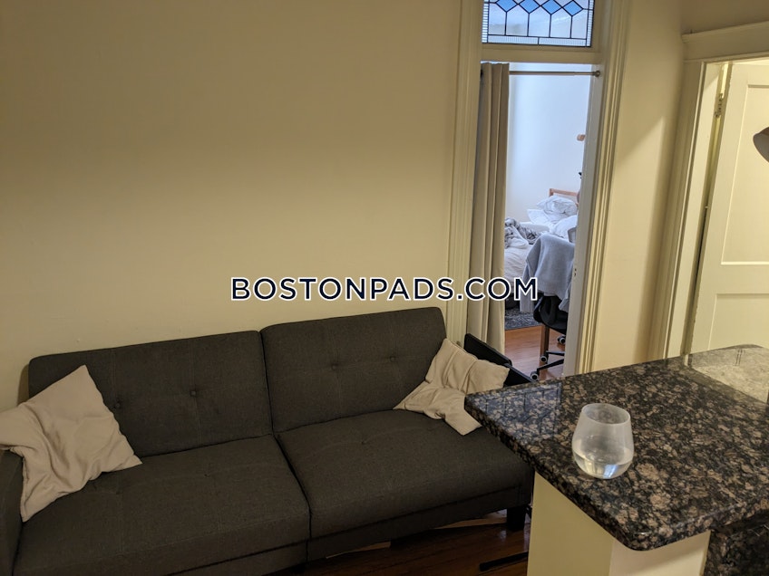 Boston - $2,375 /month